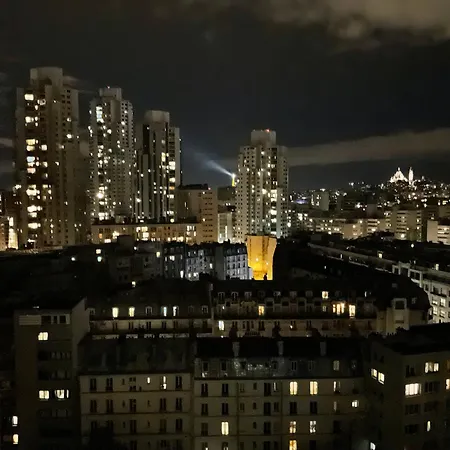 Chic Parisian Sacre Coeur Views *